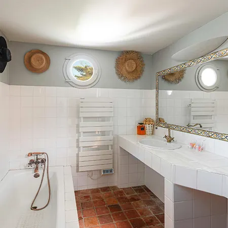Galerna -keyweek House With Heated Swimming Pool 度假居 *