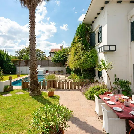 Galerna -keyweek House With Heated Swimming Pool 度假居